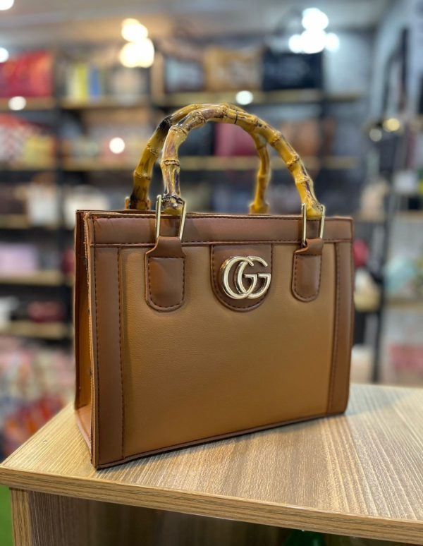 Screenshot_20251024-190912 Sleek Faux Suade Handbag